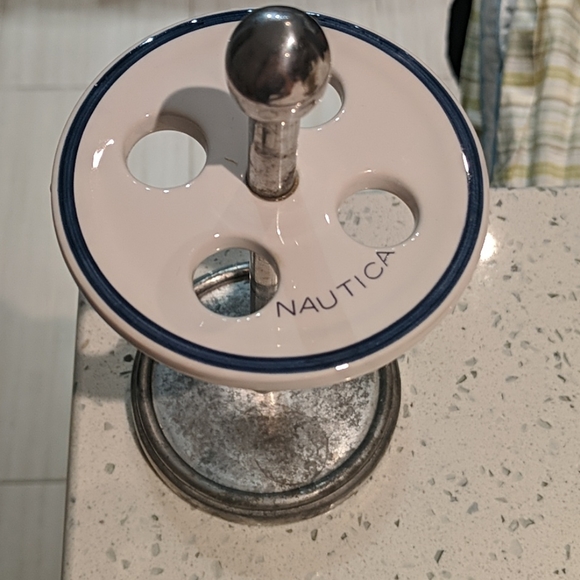 NAUTICA toothbrushes holder - Picture 2 of 6